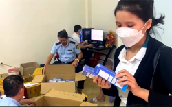 Hà Nội: Phát hiện, thu giữ lô viên sủi an thần nghi làm giả tại cơ sở kinh doanh