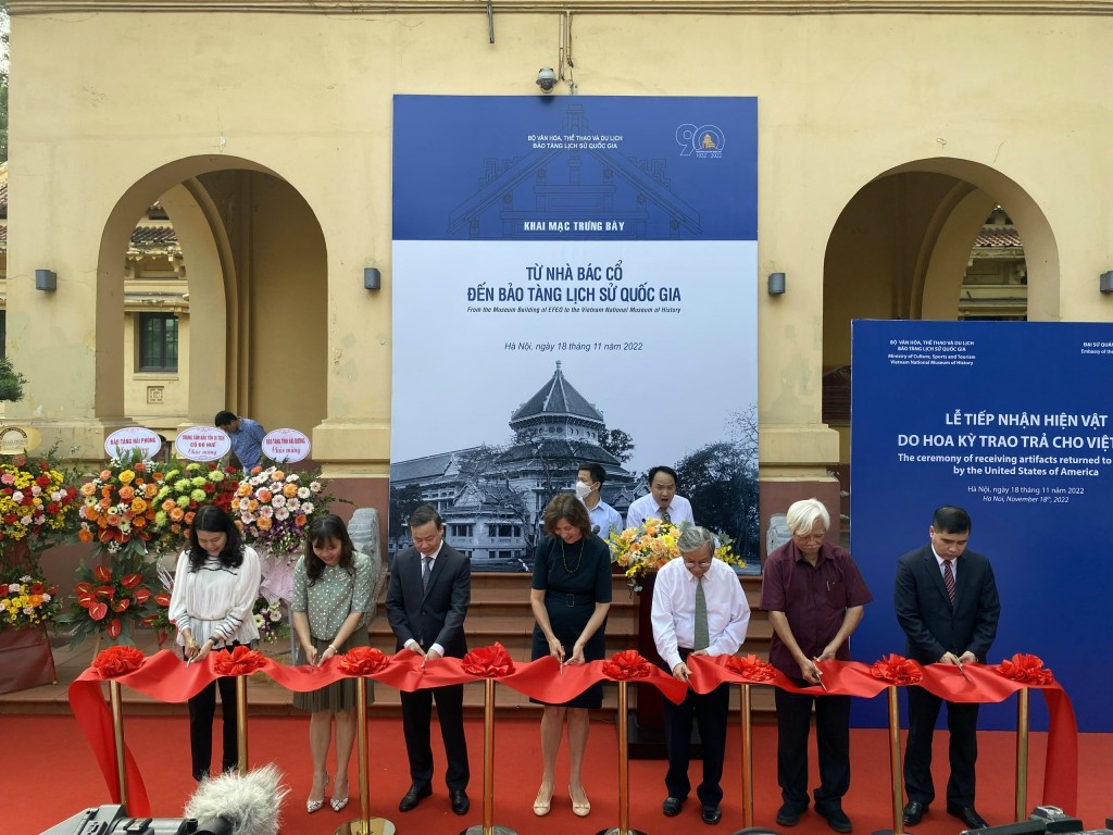 Hà Nội: Trưng bày hiện vật nhân kỷ niệm 90 năm khánh thành Bảo tàng Lịch sử quốc gia