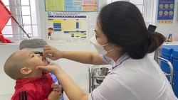 Triển khai chiến dịch uống bổ sung vitamin A cho trẻ đợt 2 năm 2022