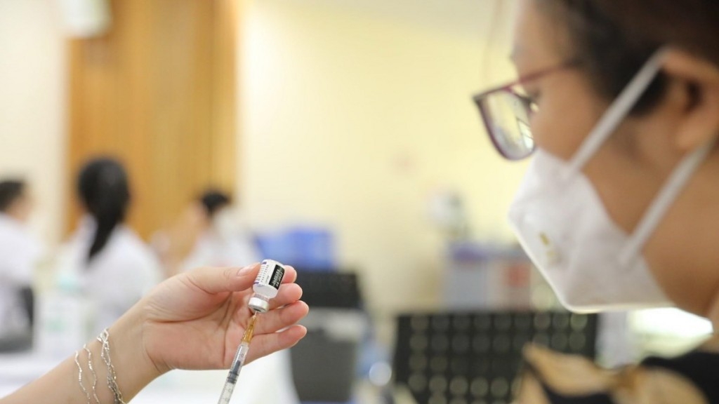 Cả nước chỉ còn 66 bệnh nhân COVID-19 nặng đang thở máy, oxy