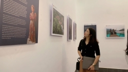 Khai mạc triển lãm ảnh về các dự án bảo tồn di sản văn hóa