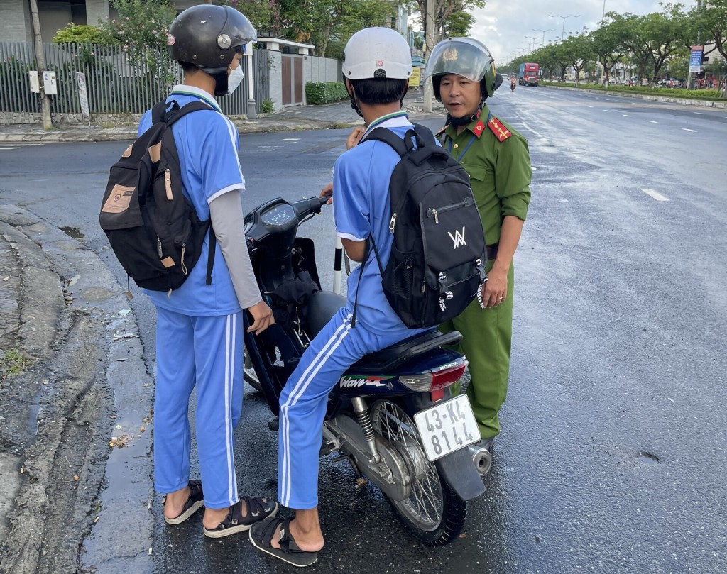 Đà Nẵng: Hạn chế học sinh vi phạm giao thông cần sự đồng hành của phụ huynh