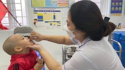 Hà Nội phấn đấu 99,8% trẻ từ 6 đến dưới 36 tháng tuổi uống vitamin A