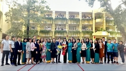 le ky ket thoa thuan hop tac giua bidv quang trung va truong thpt viet duc