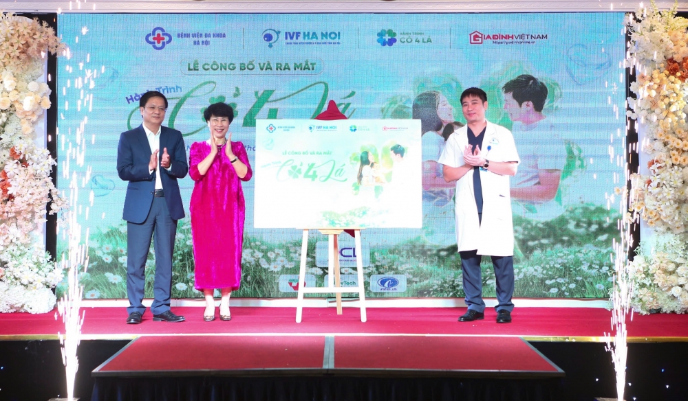 “Hành trình Cỏ Bốn Lá” thắp lên hy vọng cho những cặp vợ chồng hiếm muộn