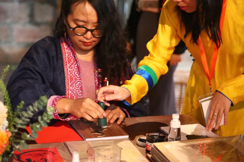 Triển lãm “Hà Nội Thanh Tân” khuyến khích người trẻ sáng tạo trên nền truyền thống