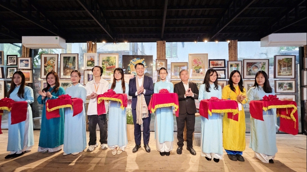 Triển lãm “Hà Nội Thanh Tân” khuyến khích người trẻ sáng tạo trên nền truyền thống