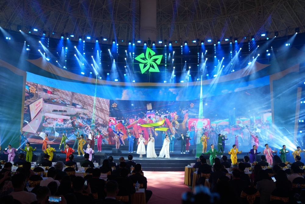 Bế mạc Hội chợ Mùa Thu lần thứ nhất - năm 2025 Bế mạc Hội chợ Mùa Thu lần thứ nhất - năm 2025