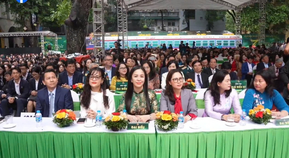 Viết tiếp trang sử vàng của Trường THPT Việt Đức