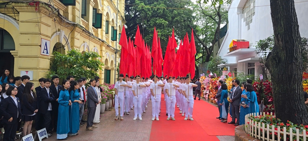Viết tiếp trang sử vàng của Trường THPT Việt Đức