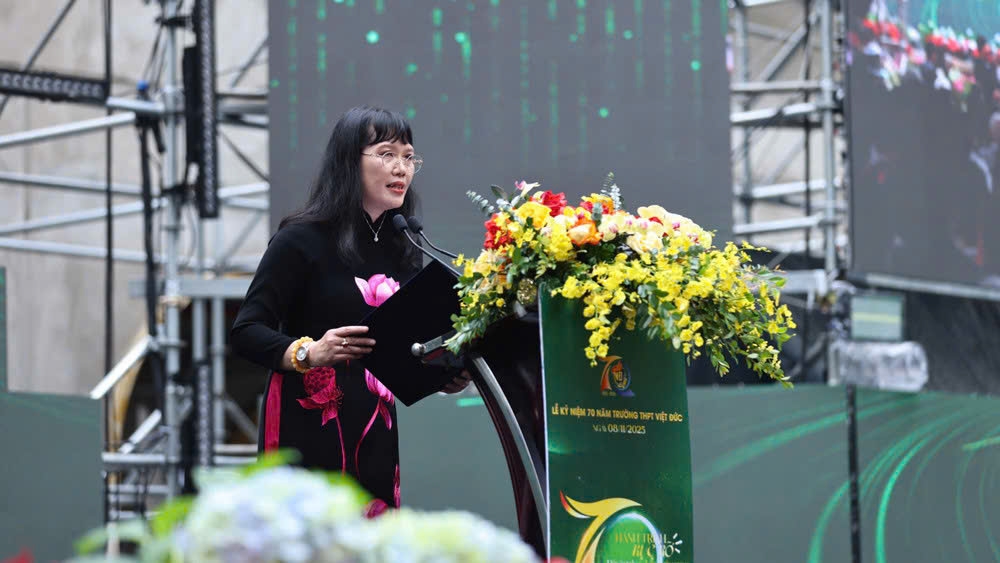 Tự hào viết tiếp trang sử vàng của Trường THPT Việt Đức