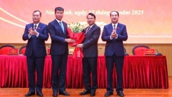 ong tran huy tuan lam chu tich ubnd tinh ninh binh