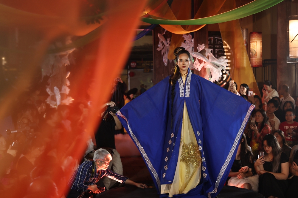 Hành trình 30 năm tôn vinh di sản áo dài Việt Nam của NTK David Minh Đức