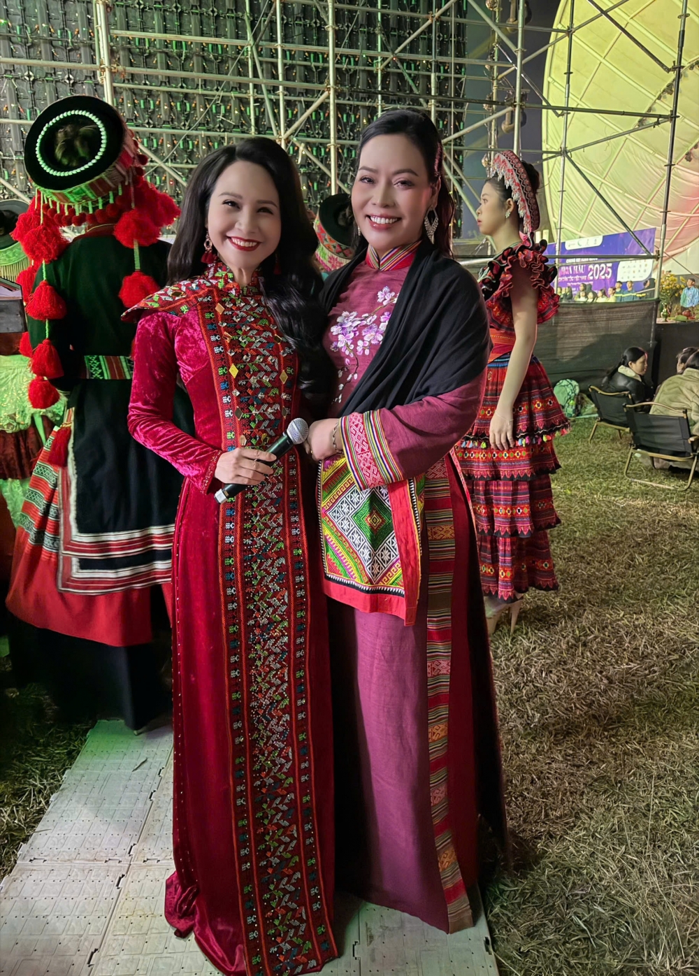 Mãn nhãn với màn trình diễn áo dài tại Chung kết  