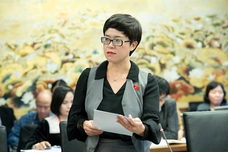 ĐBQH đề nghị đưa sách giáo khoa điện tử vào giảng dạy