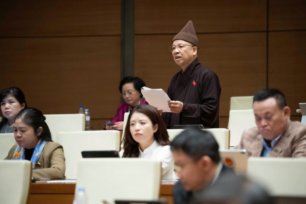 Đại biểu Quốc hội đề nghị cung cấp sách giáo khoa miễn phí trong năm học tới