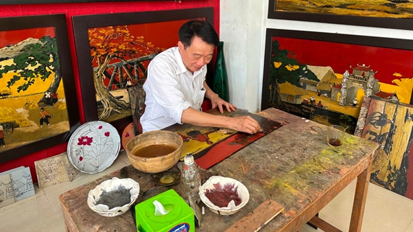 Trăm năm gìn giữ vẻ đẹp vàng son của sơn mài Việt Nam