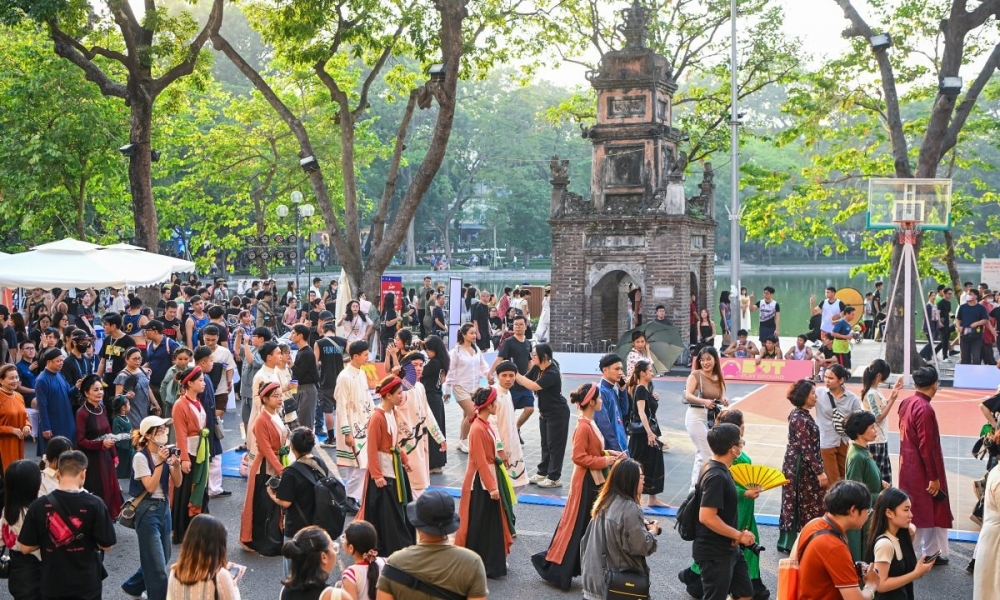 ពិធីមង្គលការដ៏ធំរបស់គូស្វាមីភរិយាចំនួន 80 គូជិតនឹងប្រព្រឹត្តទៅនៅទីក្រុងហាណូយ