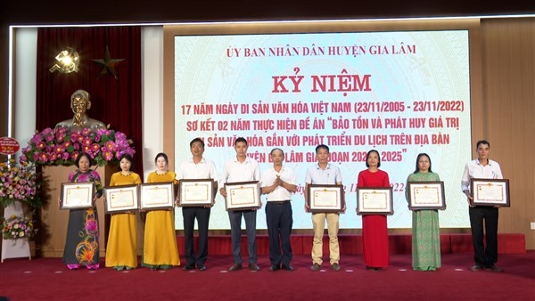 Huyện Gia Lâm (Hà Nội): Khen thưởng các tập thể, cá nhân có thành tích trong bảo tồn di sản