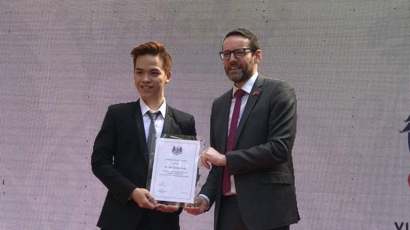 9X đưa biểu trưng Khuê Văn Các vào logo kỷ niệm 50 năm quan hệ Vương quốc Anh – Việt Nam