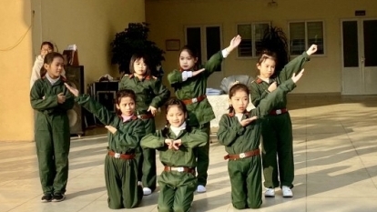 Học sinh trường Tiểu học Quang Trung hào hứng tìm hiểu về “Hà Nội – Điện Biên Phủ trên không”