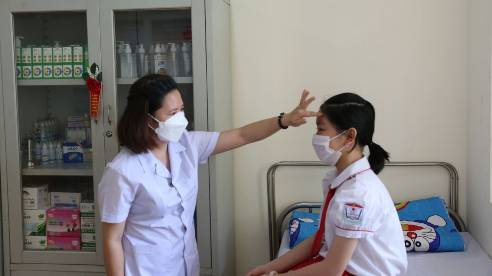 Bồi dưỡng nâng cao năng lực cho nhân viên y tế trường học