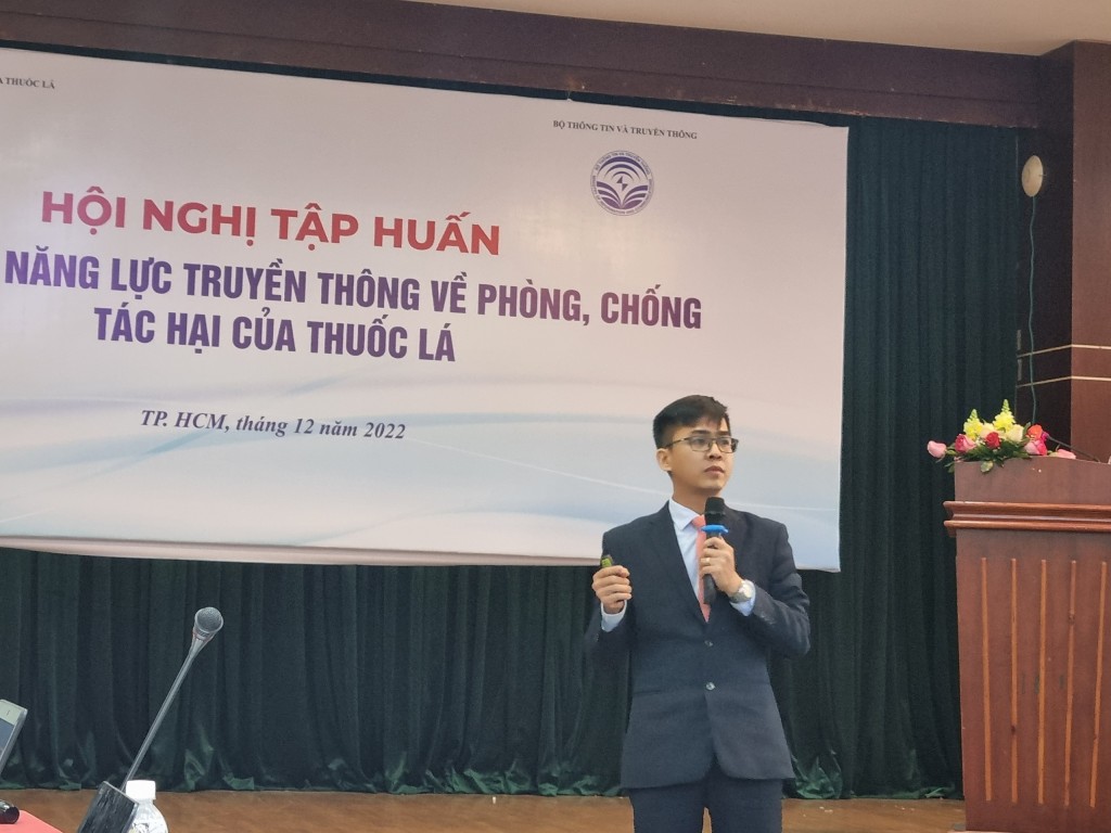 ThS. BS Nguyễn Hữu Hoàng, giảng viên Trung tâm Giáo dục Y học (ĐH Y Dược TP Hồ Chí Minh) thông tin về tình trạng thuốc lá điện tử hiện nay