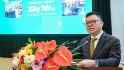 "Xây Tết 2024": Tặng 17.000 phần quà Tết cho người lao động