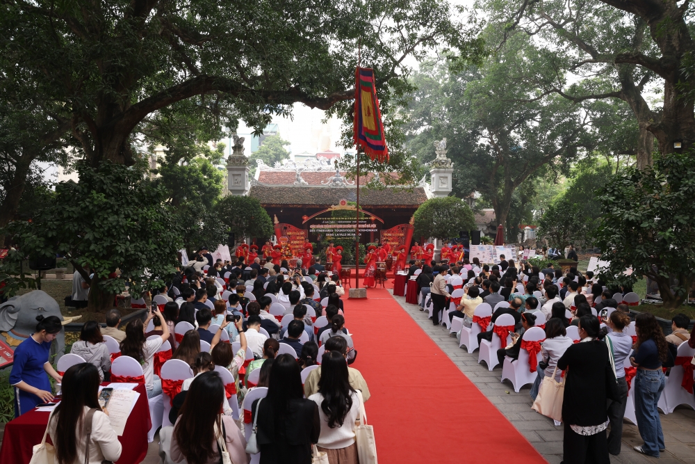 Công bố “Các hành trình du lịch di sản trong thành phố Hà Nội”