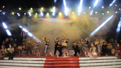 chuan bi dien ra festival khen mong le hoi hoa to day