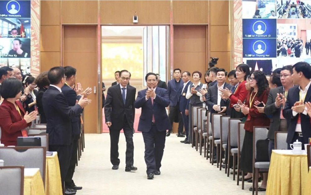 Thúc đẩy “3 đột phá” trong công tác đối với người Việt Nam ở nước ngoài