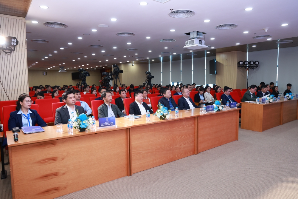 Nâng cao năng lực số cho nhóm người yếu thế khi sử dụng dịch vụ công trực tuyến