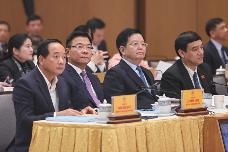 Thủ tướng Chính phủ quán triệt 3 quan điểm chỉ đạo trong lĩnh vực văn hóa, thể thao, du lịch Thủ tướng Chính phủ quán triệt 3 quan điểm chỉ đạo trong lĩnh vực văn hóa, thể thao, du lịch