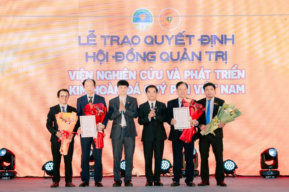Ra mắt Viện Nghiên cứu và Phát triển Kim hoàn – Đá quý PINI Việt Nam