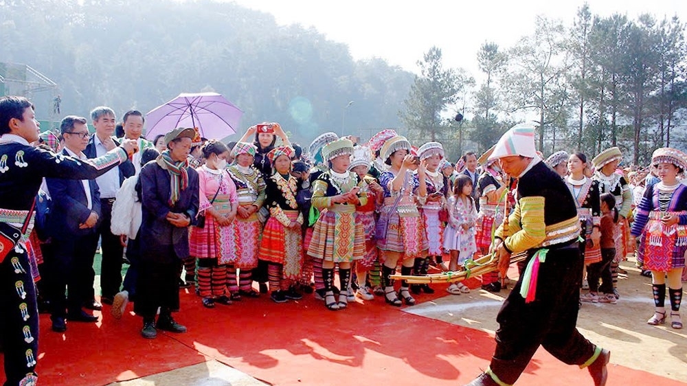 Lào Cai: Phát triển công nghiệp văn hóa từ di sản