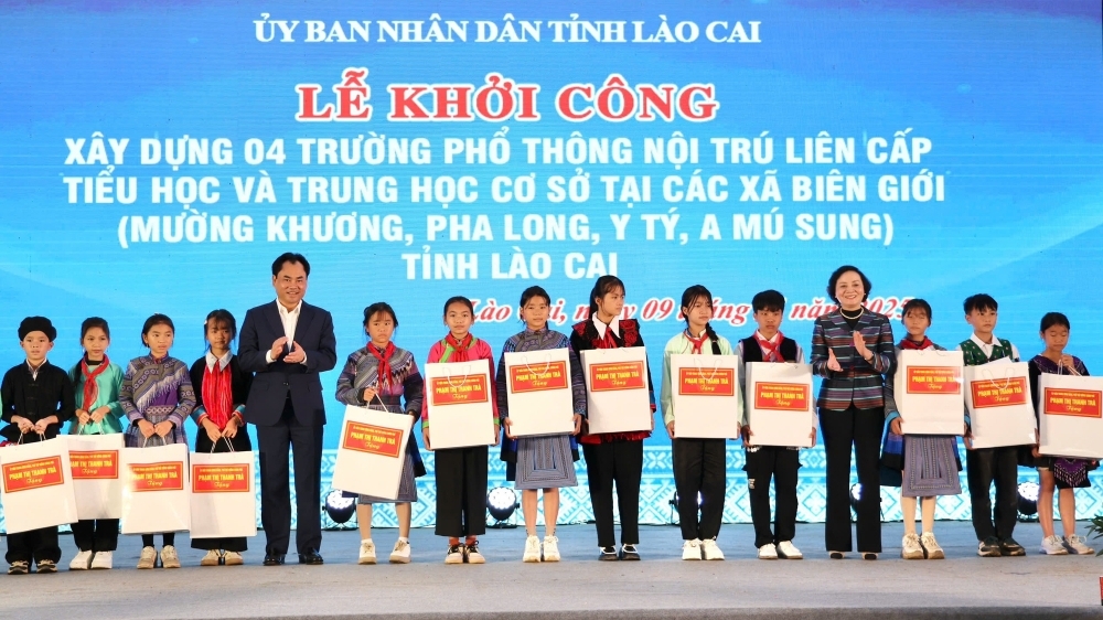 Lào Cai: Quyết liệt triển khai Nghị quyết số 71-NQ/TW