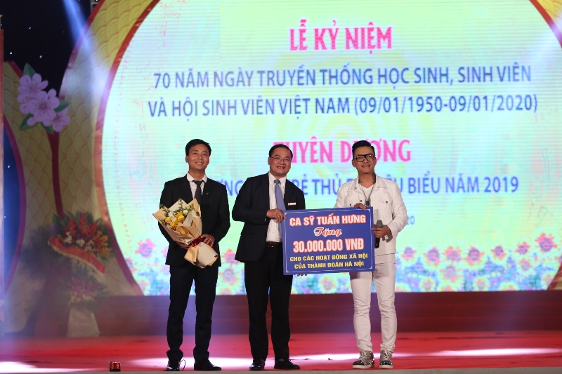 Tuyên dương 10 gương mặt trẻ Thủ đô tiêu biểu năm 2019 tuyen duong 10 guong mat tre thu do tieu bieu nam 2019