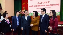 thanh pho ha noi gap mat chuc tet cac co quan bao chi