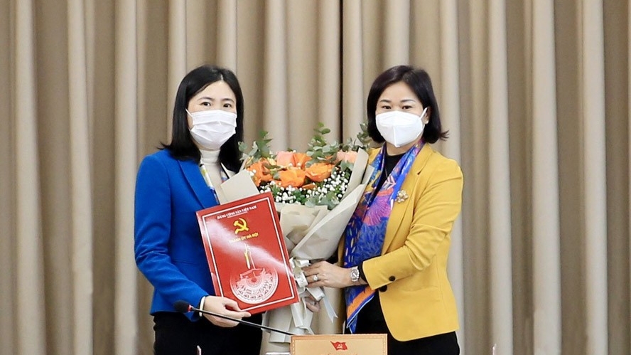 Đồng chí Đỗ Thị Lan Hương được bổ nhiệm làm Phó Chánh Văn phòng Thành ủy Hà Nội