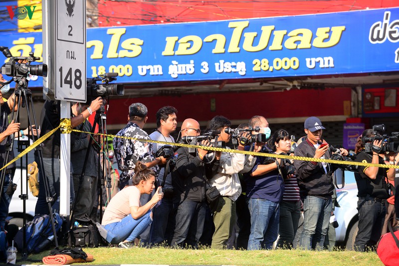 hien truong vu xa sung o thai lan lam it nhat 20 nguoi chet