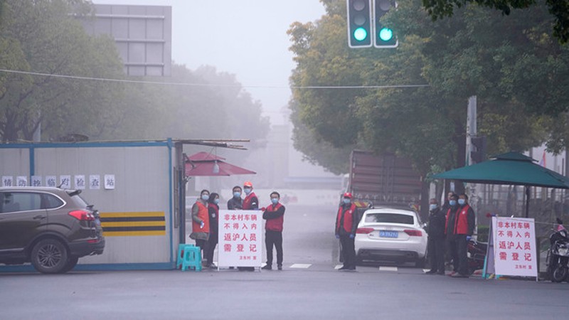 Nhóm chuyên gia WHO đã tới Bắc Kinh làm việc về COVID-19 nhom chuyen gia who da toi bac kinh lam viec ve covid 19