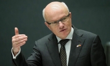 Châu Âu bất ngờ với lệnh cấm đi lại của Trump