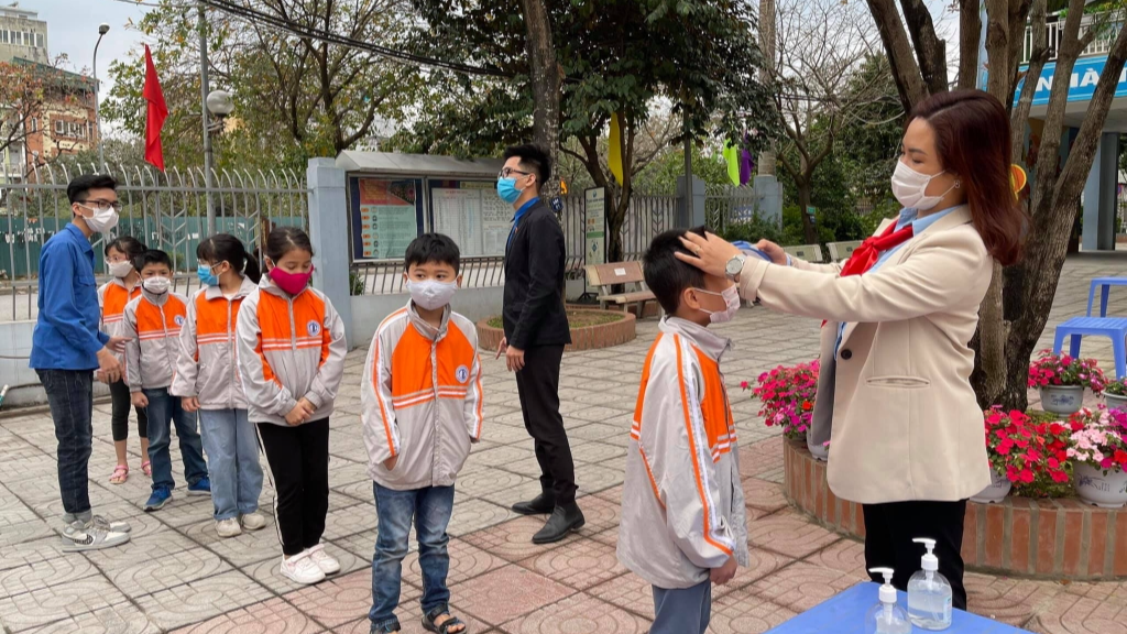 Tuổi trẻ quận Hoàng Mai luôn sẵn sàng đồng hành cùng các em học sinh, thiếu nhi