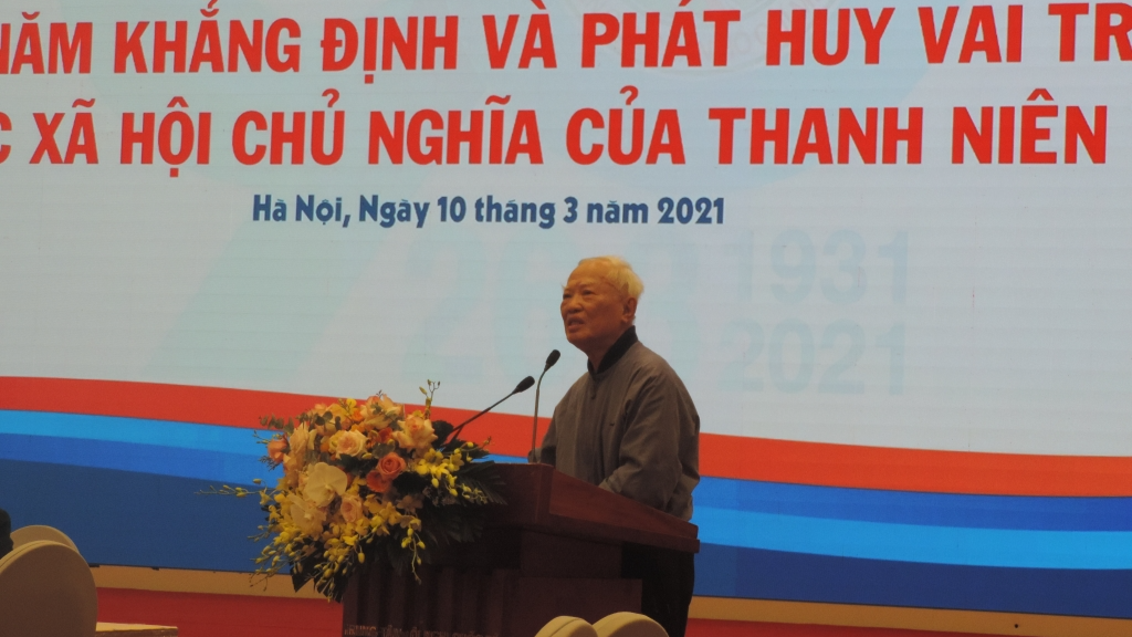 Nguyên Phó Thủ tướng Vũ Khoan phát biểu tại hội thảo