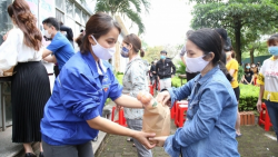 Bài 4: Phát huy vai trò xung kích của cán bộ Đoàn