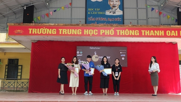 hon 1500 hoc sinh hanh trinh toi di tim toi