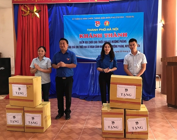 qua cua doan tang dan em vung kho