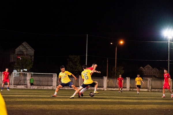 cong ty khi ca mau gianh chuc vo dich bong da nam nu