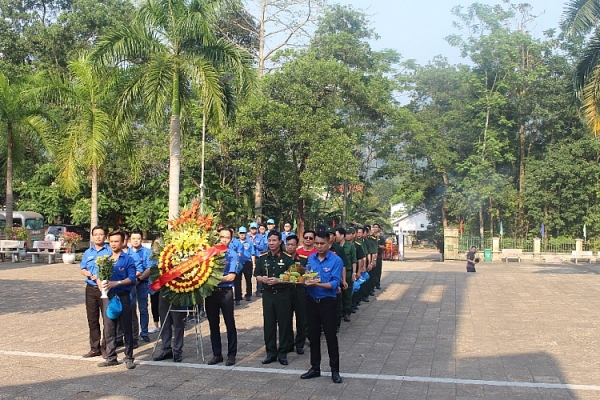 hanh trinh y nghia noi dia dau to quoc