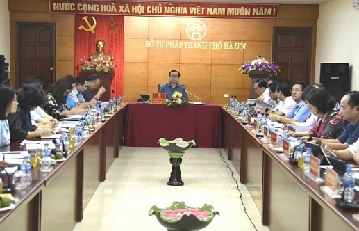 Bí thư Thành ủy Hà Nội Hoàng Trung Hải làm việc với Sở Tư pháp